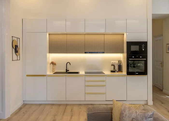 Appartement Exclusive & Prestigious W/ Balcony