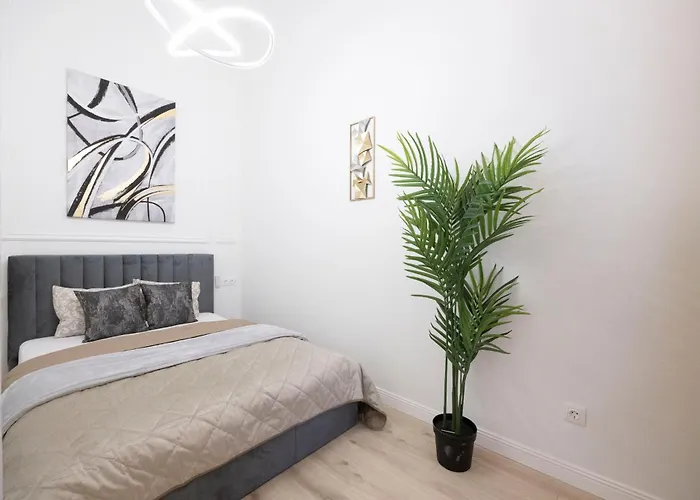 Exclusive & Prestigious W/ Balcony *