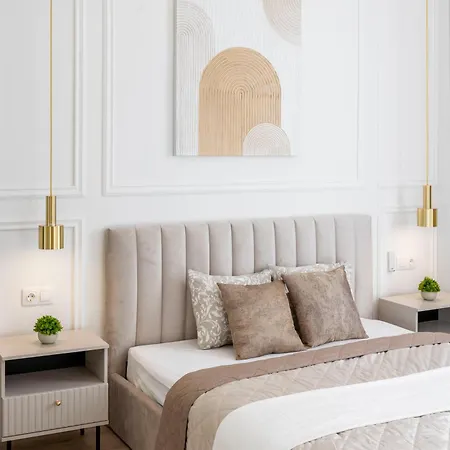 Lejlighed Exclusive & Prestigious W/ Balcony Budapest