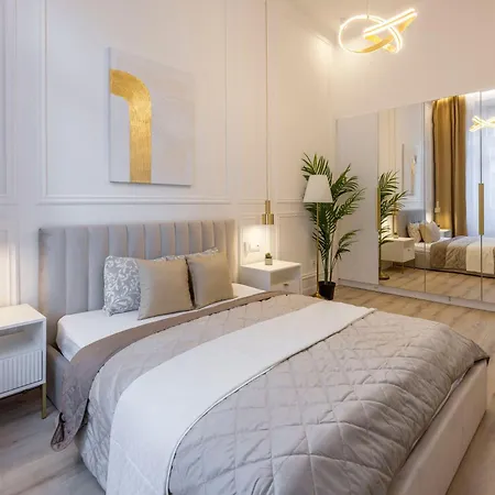 Exclusive & Prestigious W/ Balcony Budapest