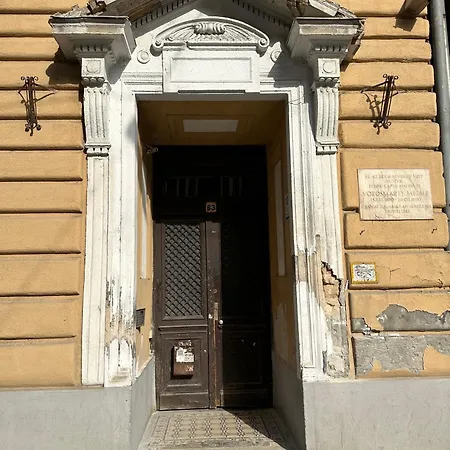 Exclusive & Prestigious W/ Balcony