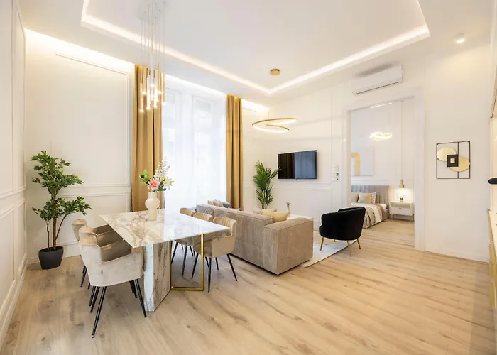 Апартаменты Exclusive & Prestigious W/ Balcony
